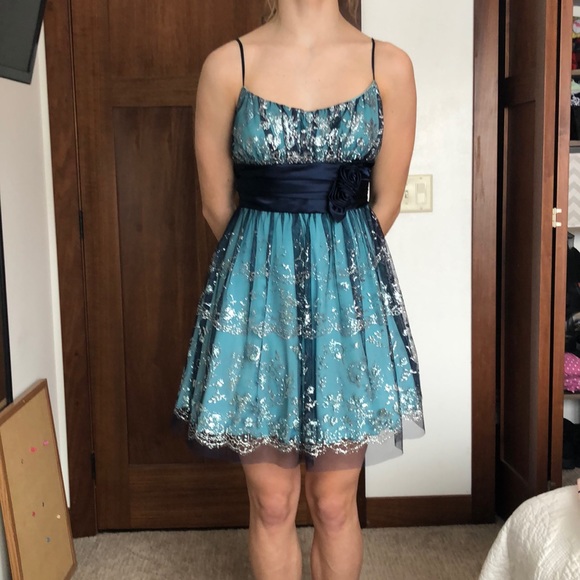 Homecoming dress - Picture 1 of 4